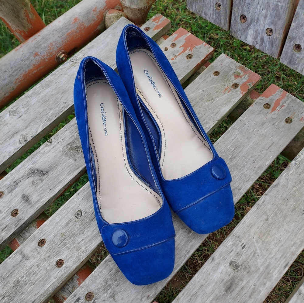 Croft & Barrow Women's Square Toe Blue Heels. - Picture 2 of 10